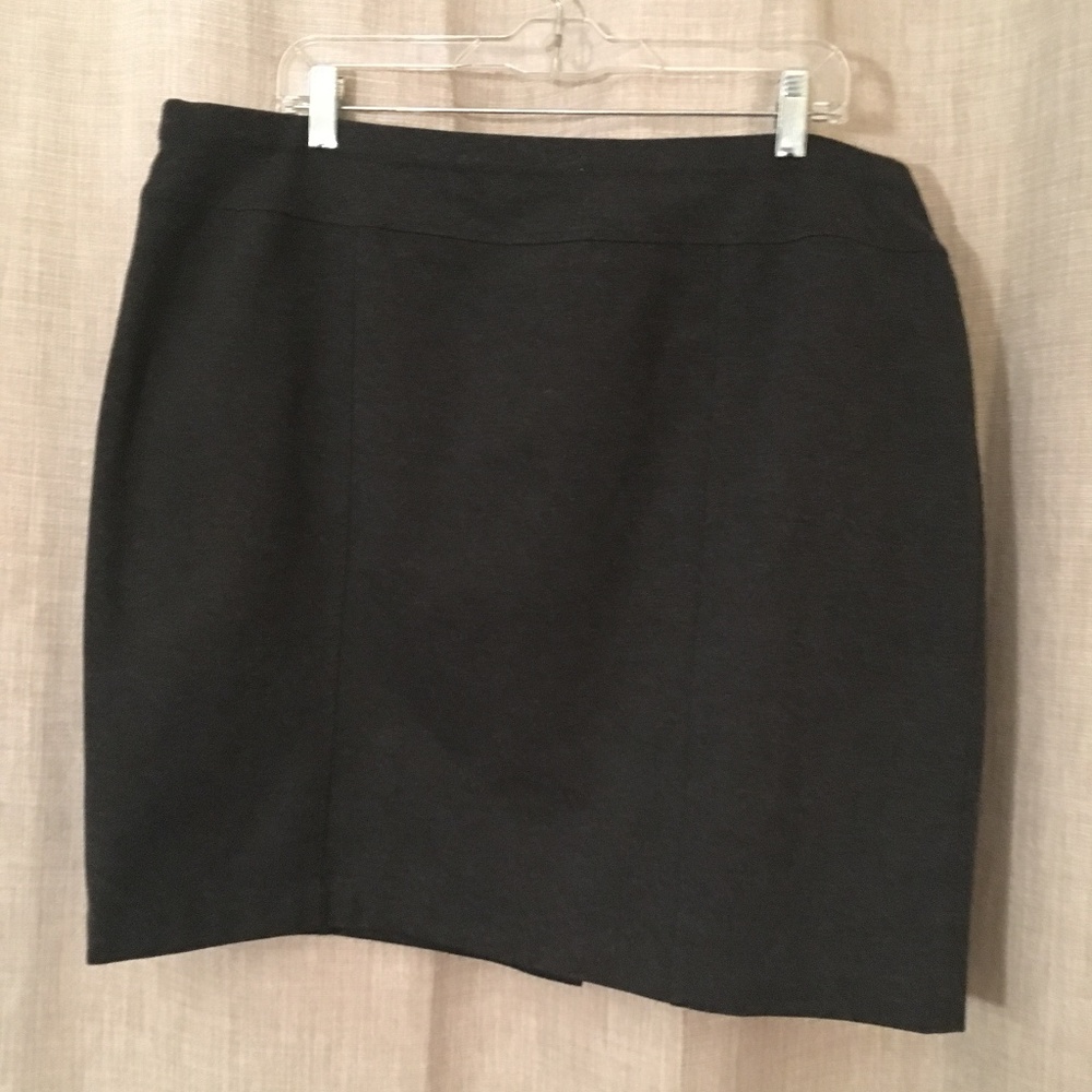 Ellen Tracy charcoal skirt XXL